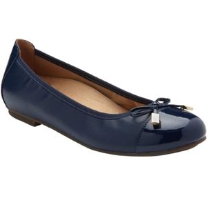 Vionic Minna leather ballet flats
